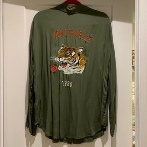 Forever 21 Embroidered Shirt | XL